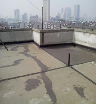 永川漏水维修 楼顶漏水是什么原因，楼顶漏水维修方法是什么?